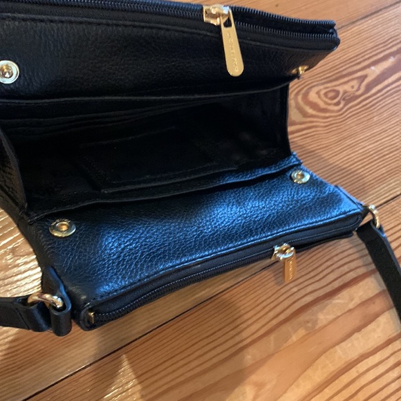 Michael Kors leather Purse - Picture 2 of 7